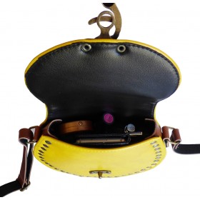 Sac à rivets effet cuir jaune