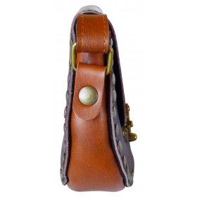 Sac à rivets éléphant gravé